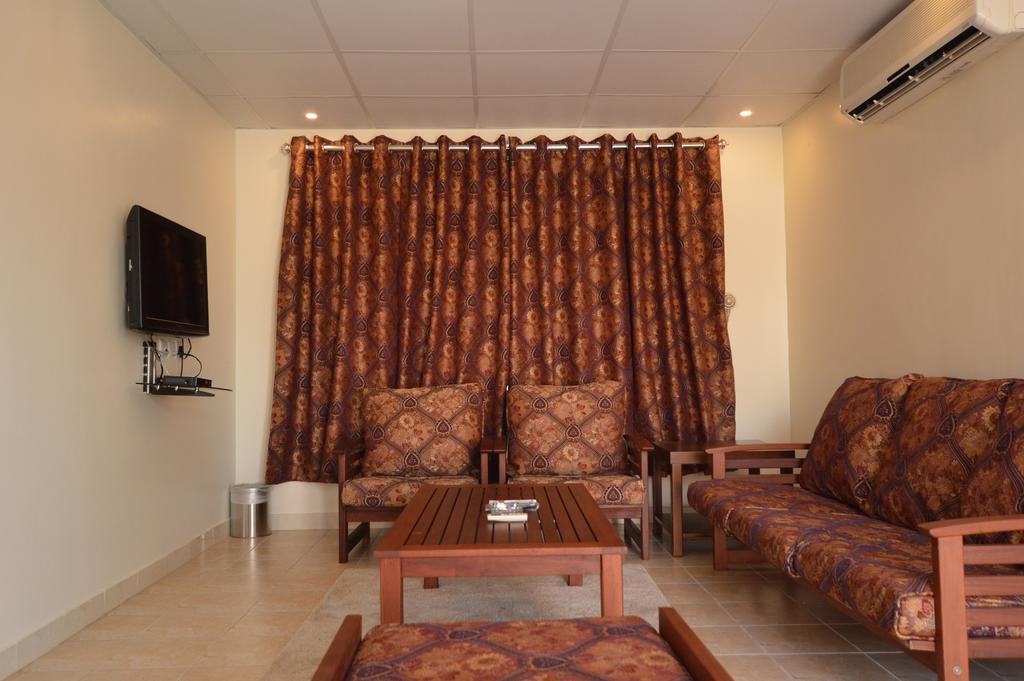 Al Ahmadi Plaza Resort Iambo Exterior foto