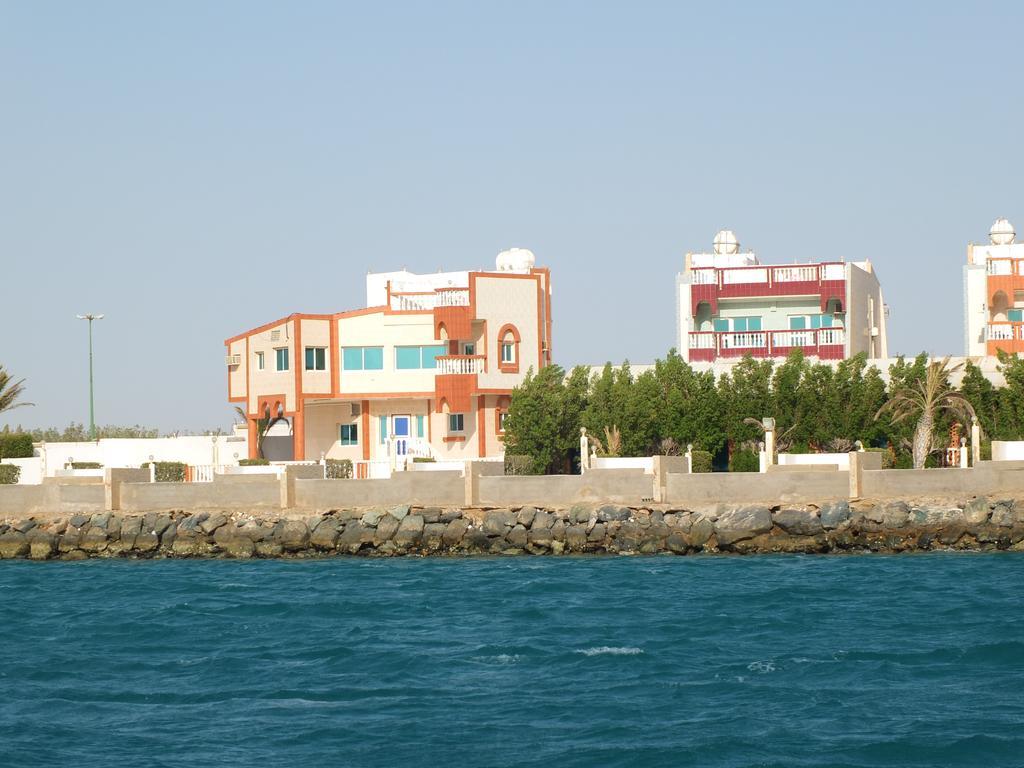 Al Ahmadi Plaza Resort Iambo Exterior foto