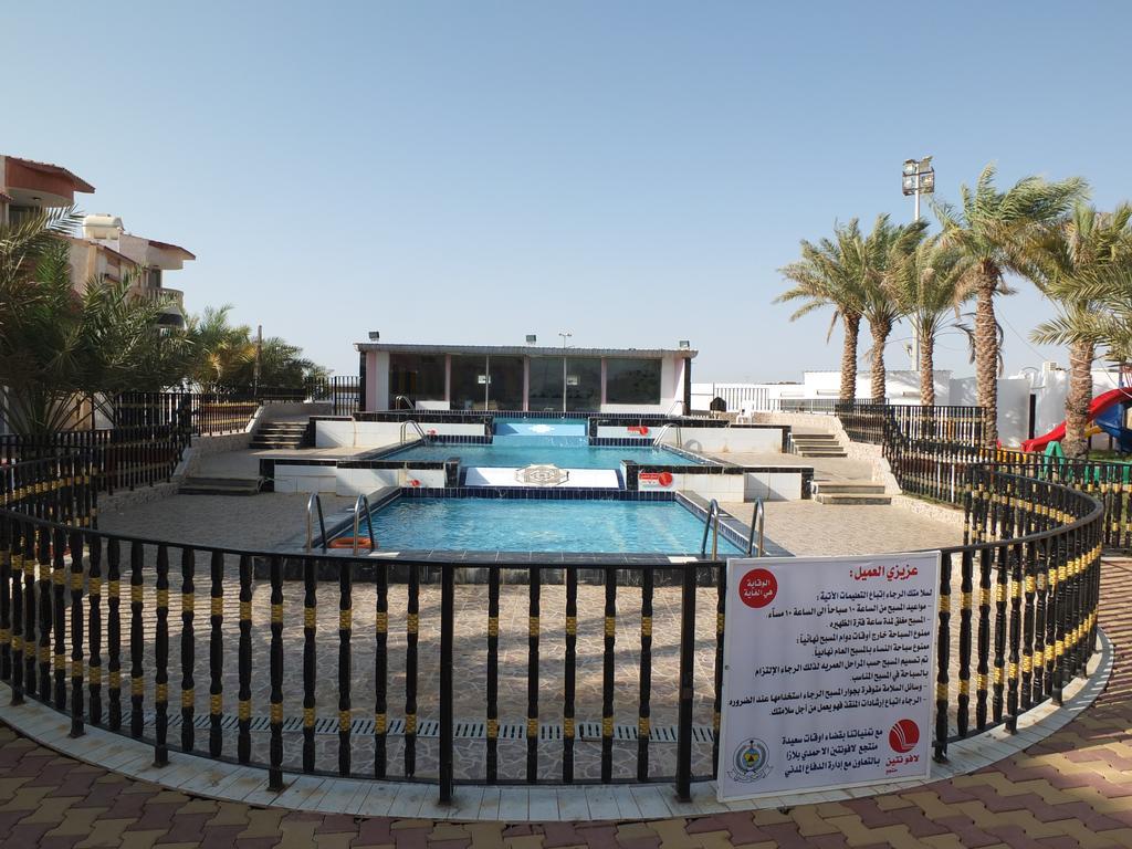Al Ahmadi Plaza Resort Iambo Exterior foto